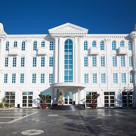 Hotel Britania Kamez Exterior foto