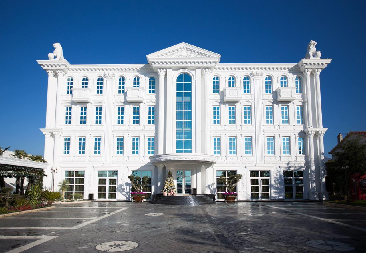 Hotel Britania Kamez Exterior foto